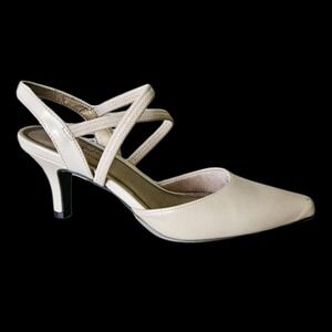 LifeStride Kalea Pumps Women 8M Beige Strappy Soft System Kitten Heel Shoes
